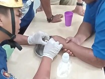 Cincin Tak Mau Lepas, Dadan Minta Tolong Damkar Tasikmalaya