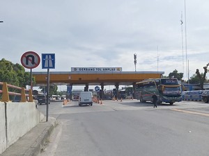 Video Arus Balik Lebaran Mulai Terasa di GT Amplas Medan