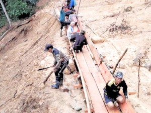 Jalan di Nunukan Tertimbun Longsor Lagi, Anak-anak Sulit ke Sekolah