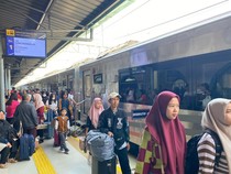 Video: H+5 Lebaran, 11 Ribu Penumpang Tinggalkan Jakarta dari Stasiun Gambir