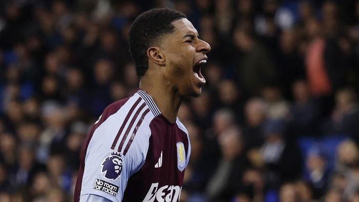 Soccer Football - Premier League - Brighton & Hove Albion v Aston Villa - The American Express Community Stadium, Brighton, Britain - April 2, 2025 Aston Villas Marcus Rashford celebrates scoring their first goal Action Images via Reuters/Andrew Couldridge EDITORIAL USE ONLY. NO USE WITH UNAUTHORIZED AUDIO, VIDEO, DATA, FIXTURE LISTS, CLUB/LEAGUE LOGOS OR LIVE SERVICES. ONLINE IN-MATCH USE LIMITED TO 120 IMAGES, NO VIDEO EMULATION. NO USE IN BETTING, GAMES OR SINGLE CLUB/LEAGUE/PLAYER PUBLICATIONS. PLEASE CONTACT YOUR ACCOUNT REPRESENTATIVE FOR FURTHER DETAILS..