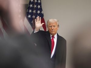 Trump Ancam Pajak 100% untuk Raksasa Pembuat Chip Taiwan