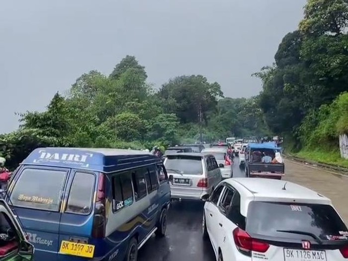 Penampakan arus lalu lintas di jalur Medan-Berastagi (Dok. Istimewa)