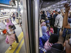 Saat KRL Jadi Andalan Jutaan Warga di Musim Libur Lebaran
