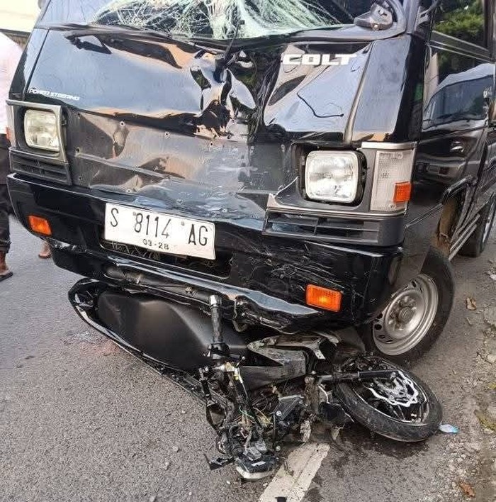 pikap tabrak motor di bojonegoro