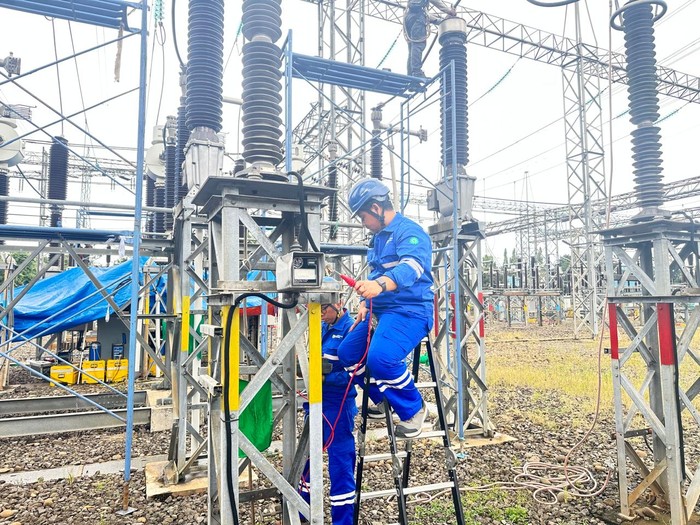 PLN: Gangguan Listrik di Sebagian Wilayah Jakarta Imbas Cuaca Ekstrem