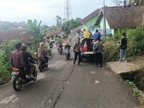 Motor Tabrak Pohon di Jalur Kamojang, 3 Orang Tewas