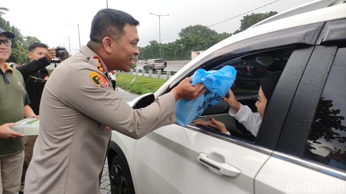Polisi Pantau Arus Balik di Tol, Volume Kendaraan Mulai Meningkat