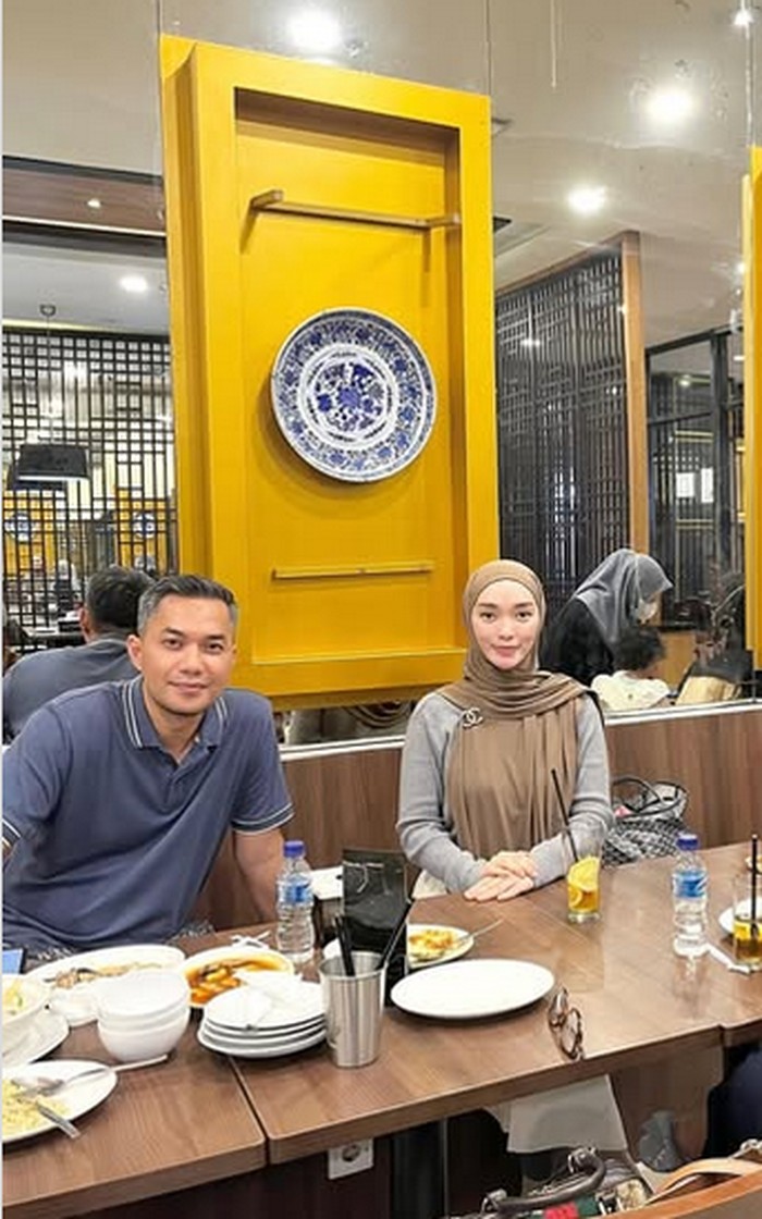 Potret Zaskia Gotik Saat Makan Pasta hingga Cicip Dessert Cantik Potret Zaskia Gotik Saat Makan Pasta hingga Cicip Dessert Cantik