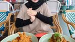 Potret Zaskia Gotik Saat Makan Pasta hingga Cicip Dessert Cantik