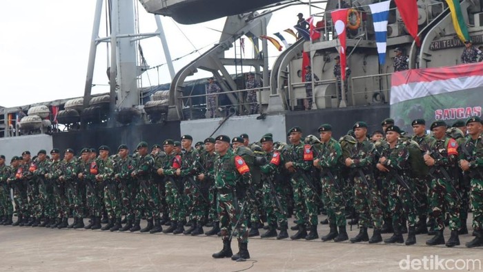 prajurit TNI dari Batalyon Infanteri (Yonif) 644/Walet Sakti dikirim ke pusat pelatihan dan di Bandung sebelum bertugas di Papua