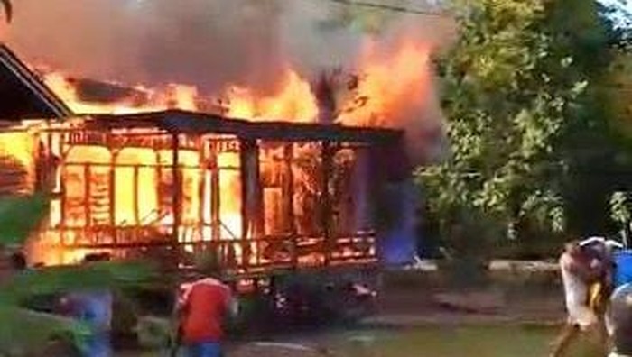 Rumah di Tanjung Selor Hangus Terbakar