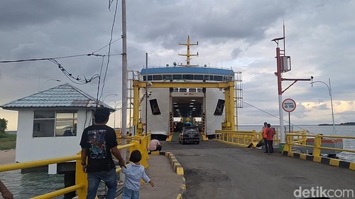 Suasana arus balik H+3 di Pelabuhan Pototano, Sumbawa Barat, NTB masih terpantau landai, Kamis (3/4/2025).
