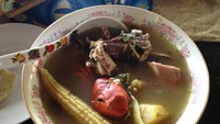 Kepercayaan tradisional di Nikaragua mempercayai sup iguana sebagai salah satu afrodisiak yang manjur. Tetapi setelah dinyatakan sebagai hewan langka, sup ini sudah berhenti disajikan secara masif. Foto: Khits
