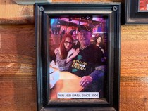 Tak Bosan! 5 Orang Ini Puluhan Tahun Makan di Restoran yang Sama