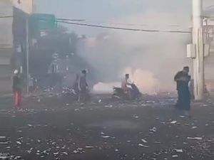 Pesta Petasan di Jantung Kota Pasuruan Usai Salat Id, 4 Pelaku Diamankan
