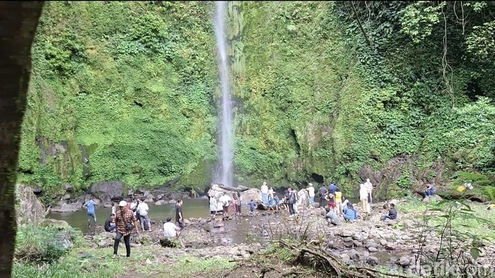 Wisata air terjun Curup Embun di Pagar Alam.