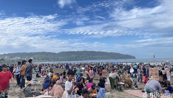 Wisata Pantai Pangandaran