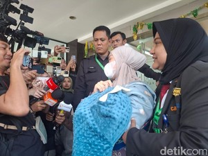 Zaskia Gotik Ungkap Kebahagiaan Lahirkan Anak Ketiga Secara Normal