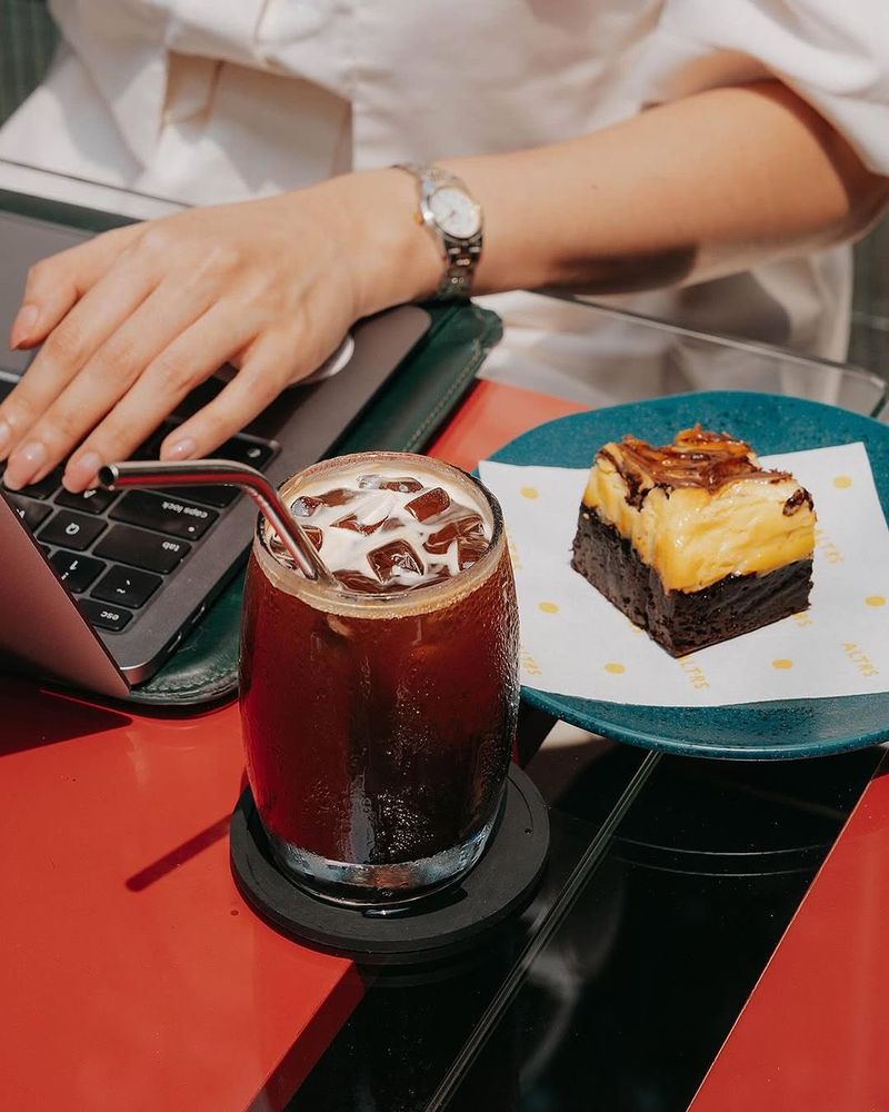 coffee shop baru di Jakarta Barat