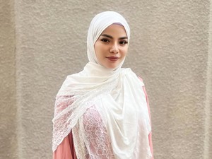 Dinar Candy Tunjukkan Masjid yang Dibangun Bareng Ayah Saat Pulang Kampung