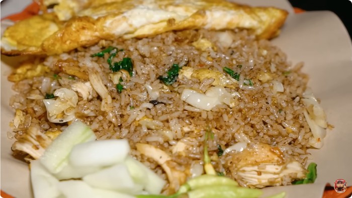 nasi goreng unik pakai campuran kopi di Surabaya