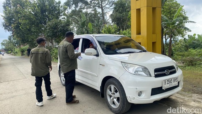 Pintu masuk Pondok Halimun Sukabumi