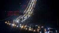 Puncak arus balik diprediksi terjadi akhir pekan ini atau 6 April 2025. Pengaturan lalu lintas di tol pun disiapkan situasional. 