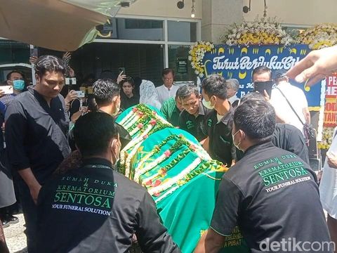 Ray Sahetapy akan disalatkan di Masjid Istiqlal.