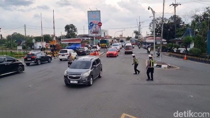 Simpang Mengkreng