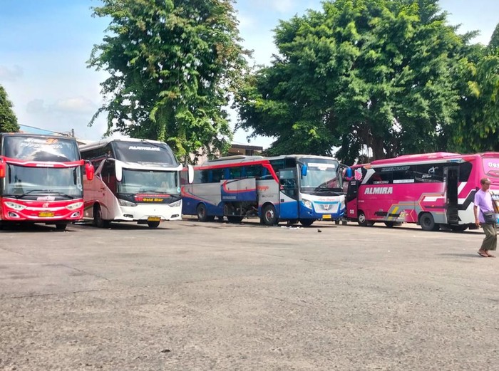 Situasi di Terminal Kalideres pada 4 April 2025 (Maulani/detikcom)