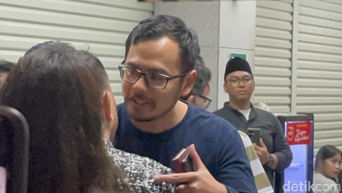 surya sahetapy sampai di jakarta.