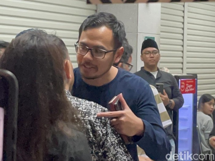 surya sahetapy sampai di jakarta.