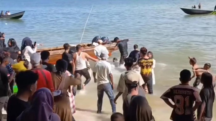 Tangkapan Layar Keributan di Pantai Telunas, Karimun.