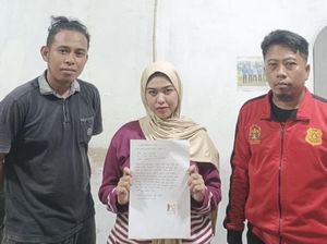 Heboh Wanita Pakai Seragam Satpol PP Bone Sambil Merokok, Kasat Klarifikasi