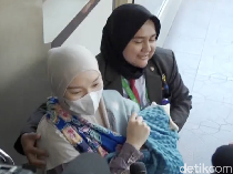 Zaskia Gotik Pulang dari RS, Perjuangan Luar Biasa Lahirkan Anak ke-3