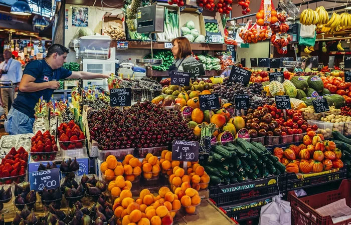 10 Pasar Terbaik untuk Dikunjungi Foodies Saat Jalan-jalan ke Luar Negeri 10 Pasar Terbaik untuk Dikunjungi Foodies Saat Jalan-jalan ke Luar Negeri