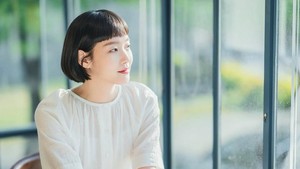 Park Min Young tetap jadi ratu rom-com tanpa harus berbagi sorotan dengan kisah cinta. Foto: Instagram @ggonekim