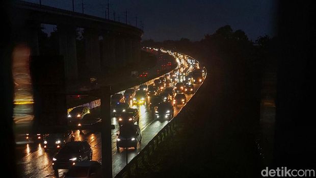 Arus balik di Tol Cipularang.