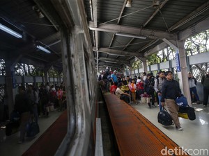 Daftar Kereta yang Dapat Diskon Tiket Nataru Lengkap dengan Cara Beli