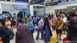 Arus Balik Libur Lebaran 2025, Stasiun Pasar Senen Ramai Pemudik