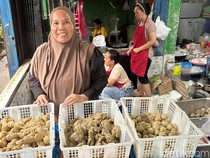 Libur Lebaran, Pempek di Kampung Tanggo Rajo Cindo Palembang Laris Manis