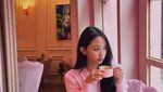 Doyan Dessert, Ini Momen Dita Karang Menikmati Kue hingga Gelato