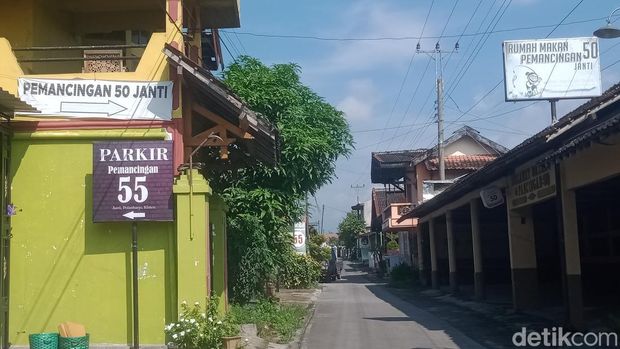 Dusun Mangun Suparnan, Desa Janti tempat pemancingan dan kuliner ikan. Foto diunggah Sabtu (5/4/2025).