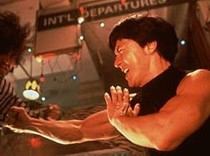 Sinopsis Film Rumble in the Bronx, Jackie Chan Lawan Geng Motor
