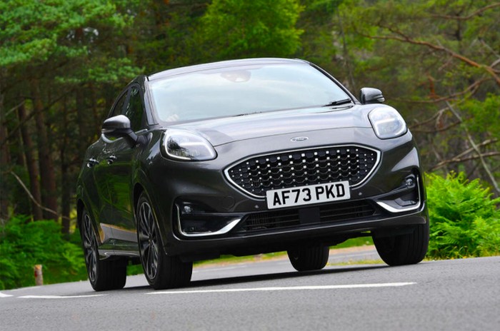 Ford Puma jadi mobil terlaris di Inggris.