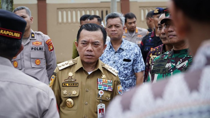 Gubernur Jambi Al Haris saat meninjau PSU di Bungo
