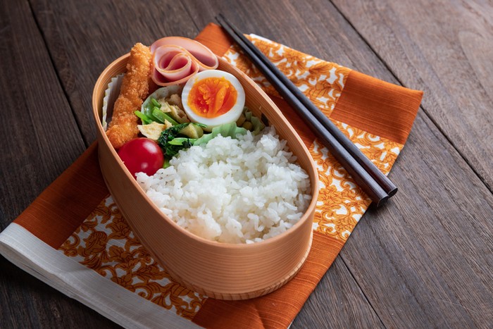Ilustrasi bento Jepang