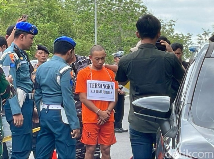 Jumran dalam rekonstruksi pembunuhan jurnalis Banjarbaru Juwita.