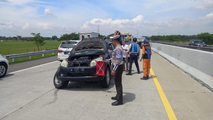 Kecelakaan pemudik di tol Ngawi-Kertosono